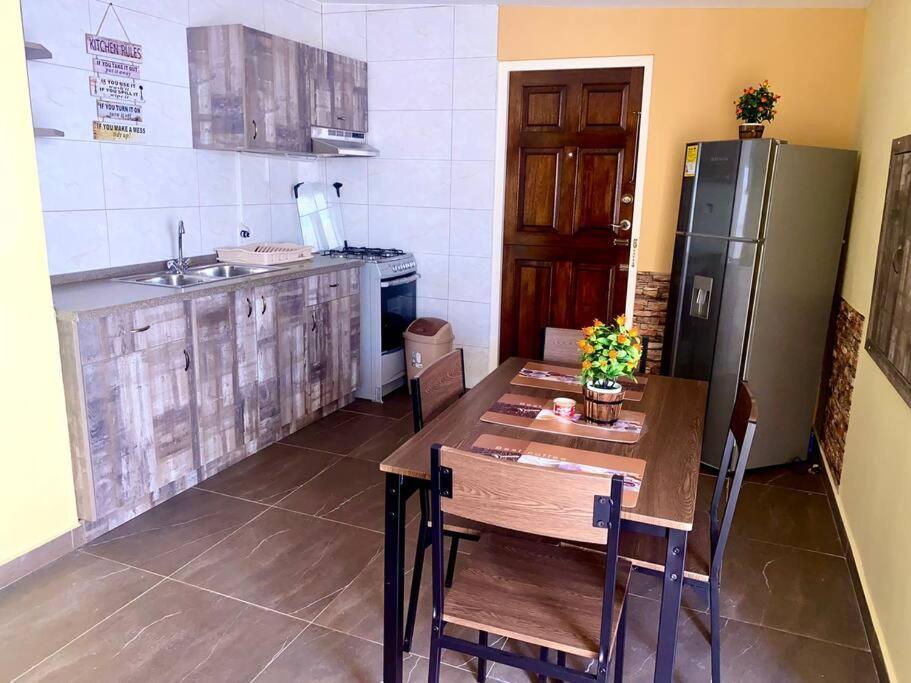 Centrally Located, Private, 1 Bedroom Apartment. Віллемстад Екстер'єр фото